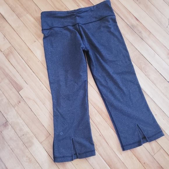 Lululemon Gather and Crow Crop Legging - Heathered Gray 8 - Picture 11 of 12